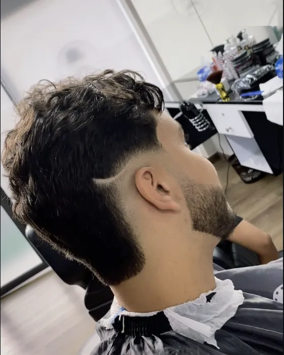 Dégradé et contours de barbe réalisés chez Mr Cut